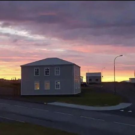West Peninsula Apartment, Olafsvik. ภายนอก รูปภาพ